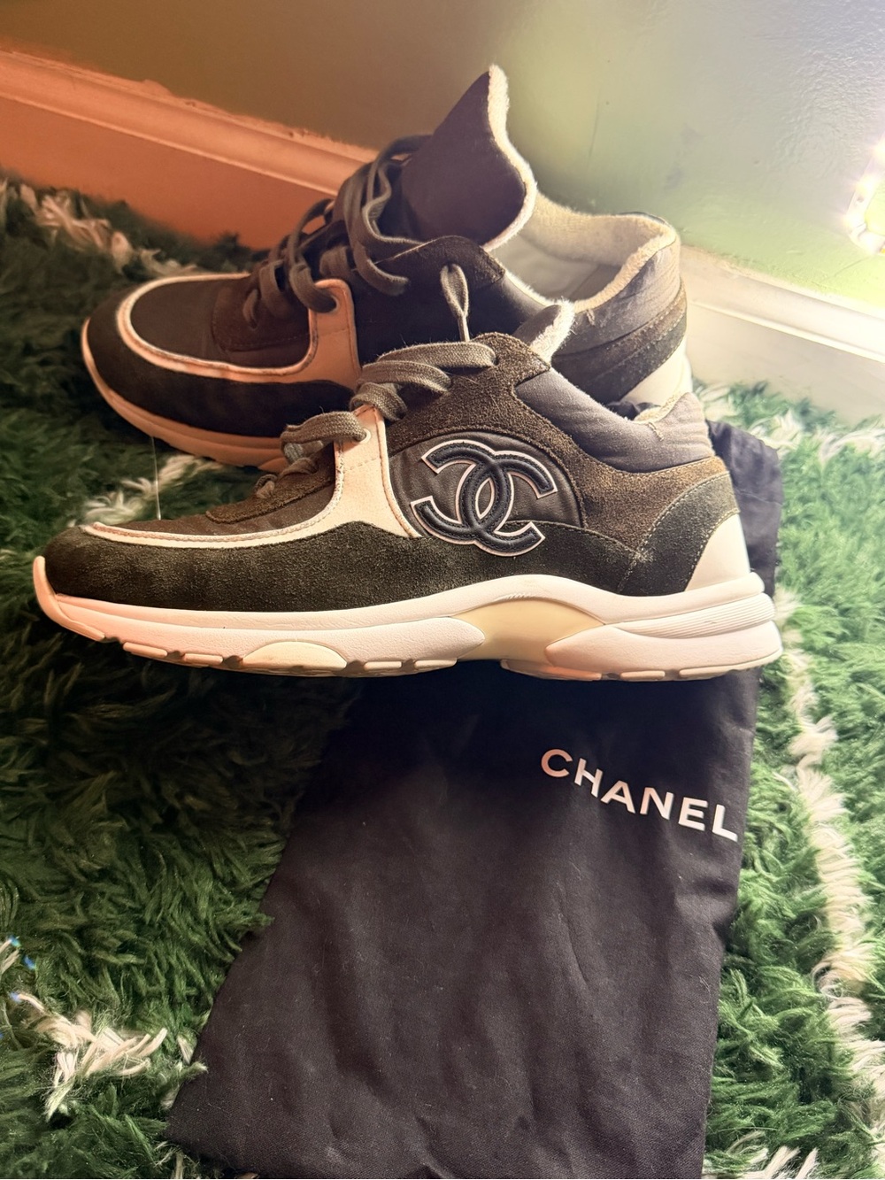 Chanel Interlocking CC Logo Sneakers Brown / Green Suede US 10 IT 40 Cruise 2020 - Picture 3 of 6